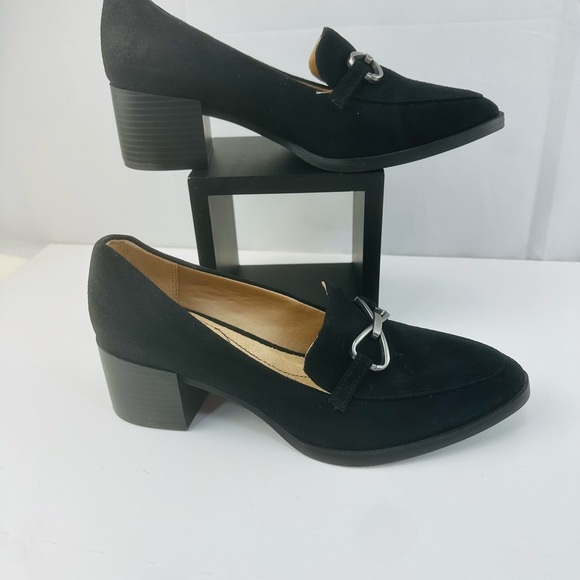 Life Stride Black Heels with Elegant Design - Picture 3 of 13